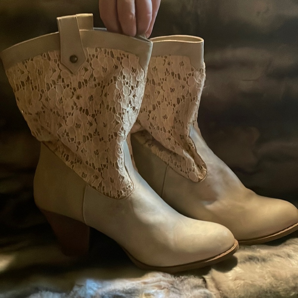 Beige faux leather booties with lace detail